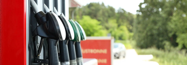 Alza histórica de la bencina en Chile: cómo impacta y qué hacer para ahorrar combustible