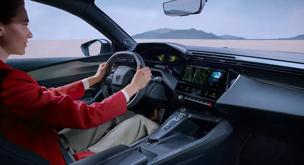 Tu Peugeot ahora habla: ChatGPT llega al i-Cockpit como copiloto inteligente