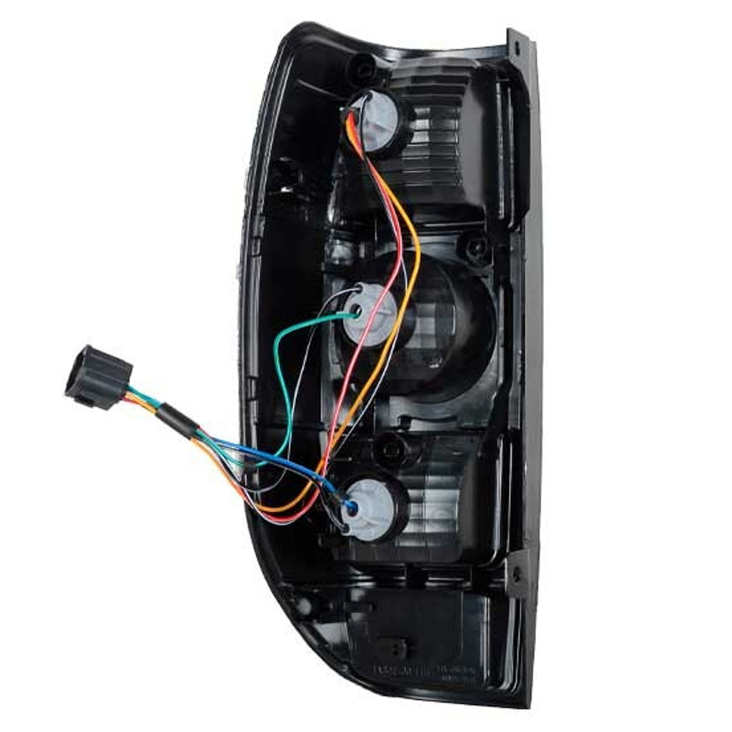 Farol Trasero Derecho Con Cable Mazda Bt-50 2011/2012